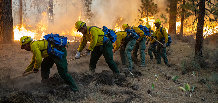Military Soldiers work on the Dixie Fire.