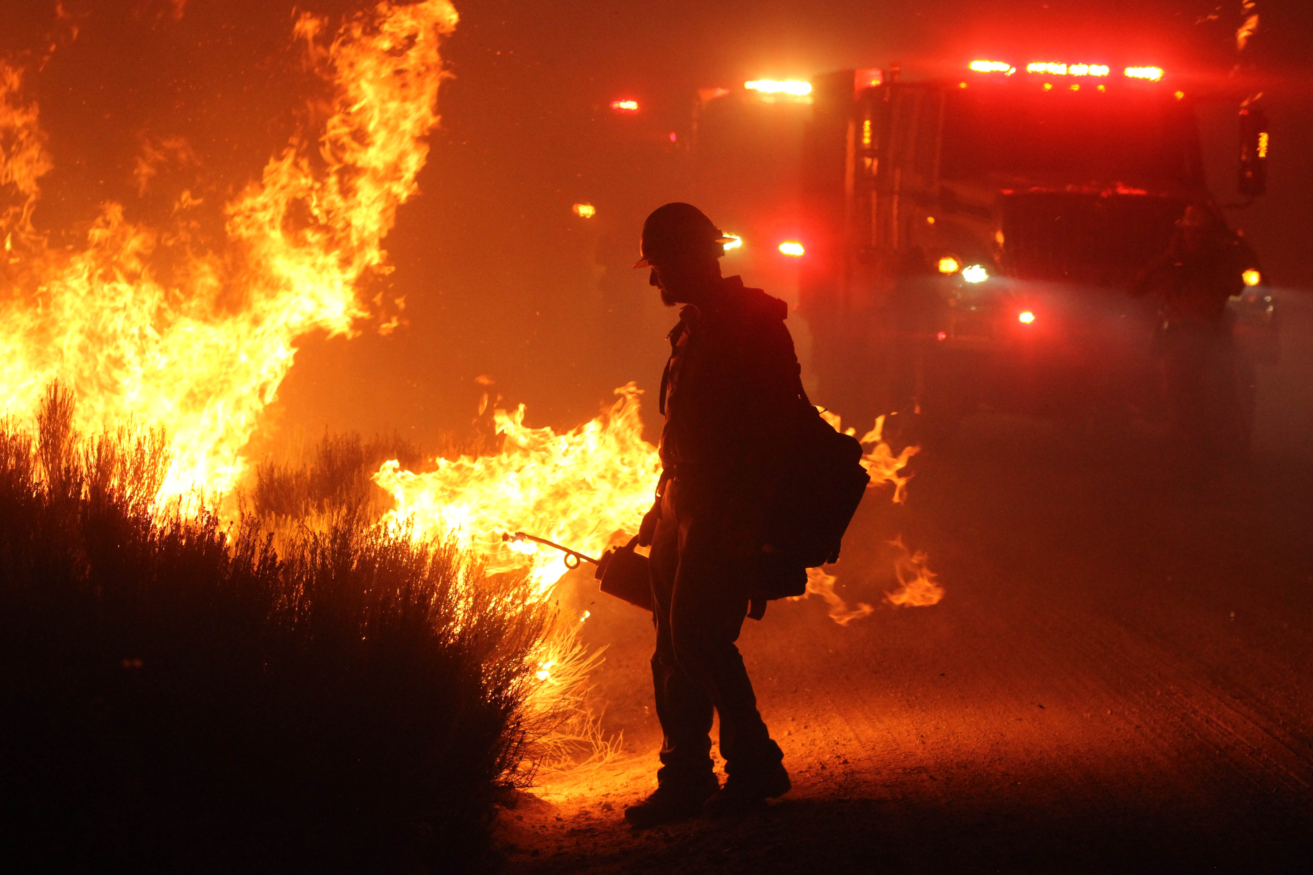 Cedar Fire Backfiring-McMillan