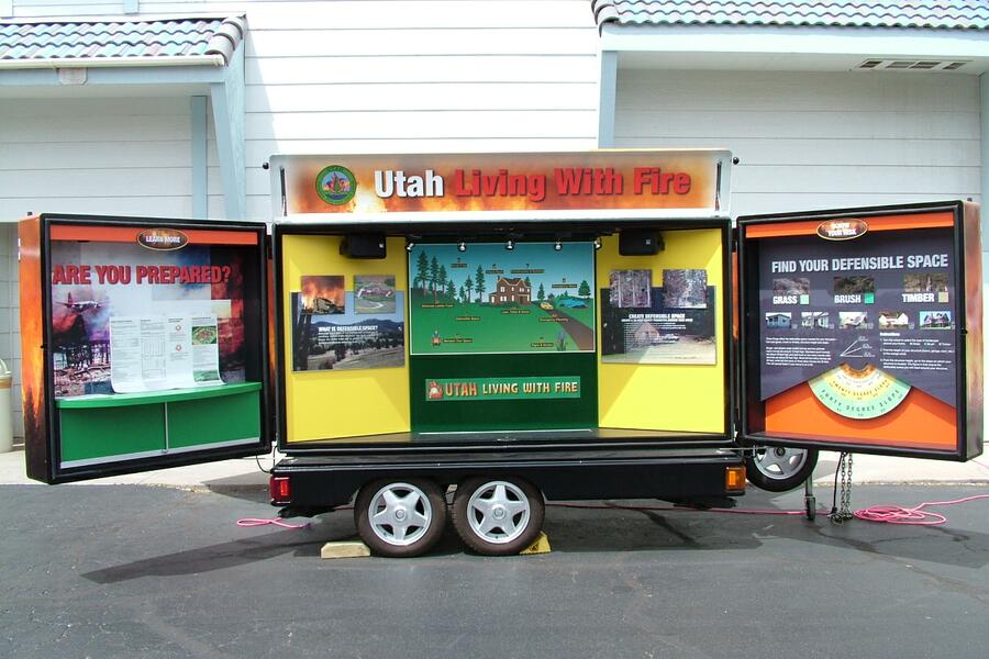 Prev-LWF Trailer-UT Conf-2006 (2).JPG